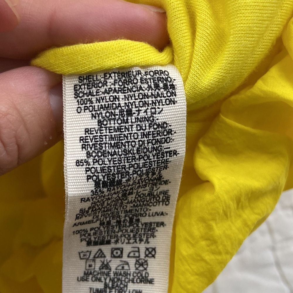 Free People Cropped Vibrant Yellow Windbreaker size Medium - Picture 8 of 10